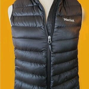 EUC Small womens Marmot puffer vest